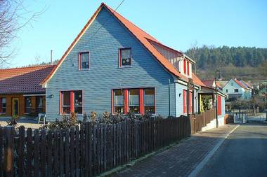 Gebäudeansicht der Kindertagesstätte Lindenbaum